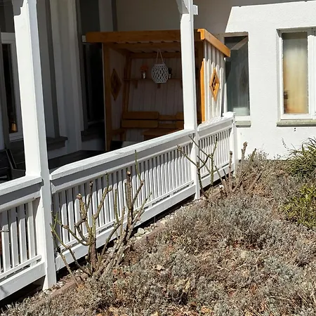 Im Ostseebad In Strandnaehe, Kurhaus Nordstrand,naehe Binz Und Sellin Appartement *