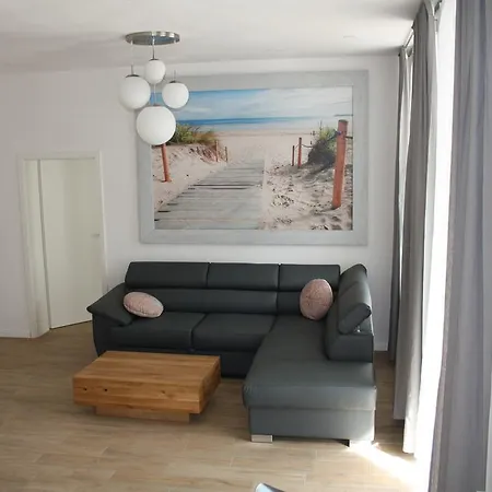Im Ostseebad In Strandnaehe, Kurhaus Nordstrand,naehe Binz Und Sellin Apartament