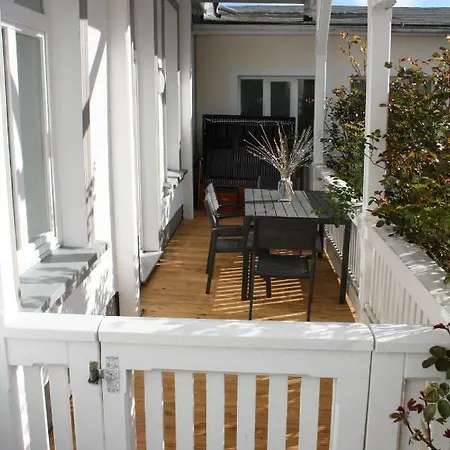Apartment Im Ostseebad In Strandnaehe, Kurhaus Nordstrand,naehe Binz Und Sellin Goehren (Ruegen)