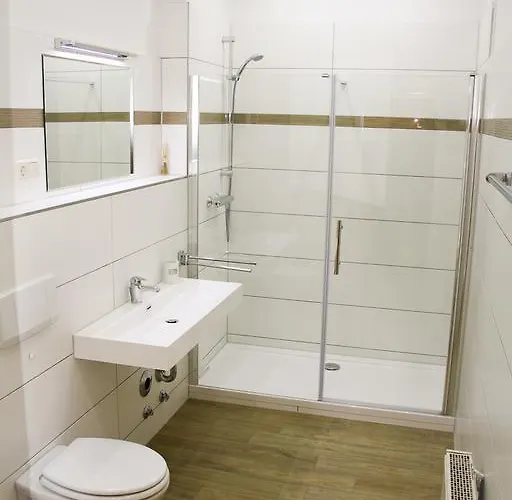 Im Ostseebad In Strandnaehe, Kurhaus Nordstrand,naehe Binz Und Sellin Апартаменты *