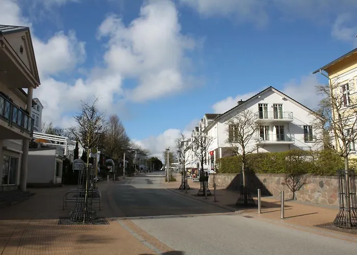 Im Ostseebad In Strandnaehe, Kurhaus Nordstrand,naehe Binz Und Sellin